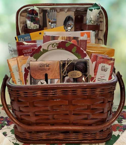 Picnic Gift Basket © 2022 by Heartwarming Treasures®